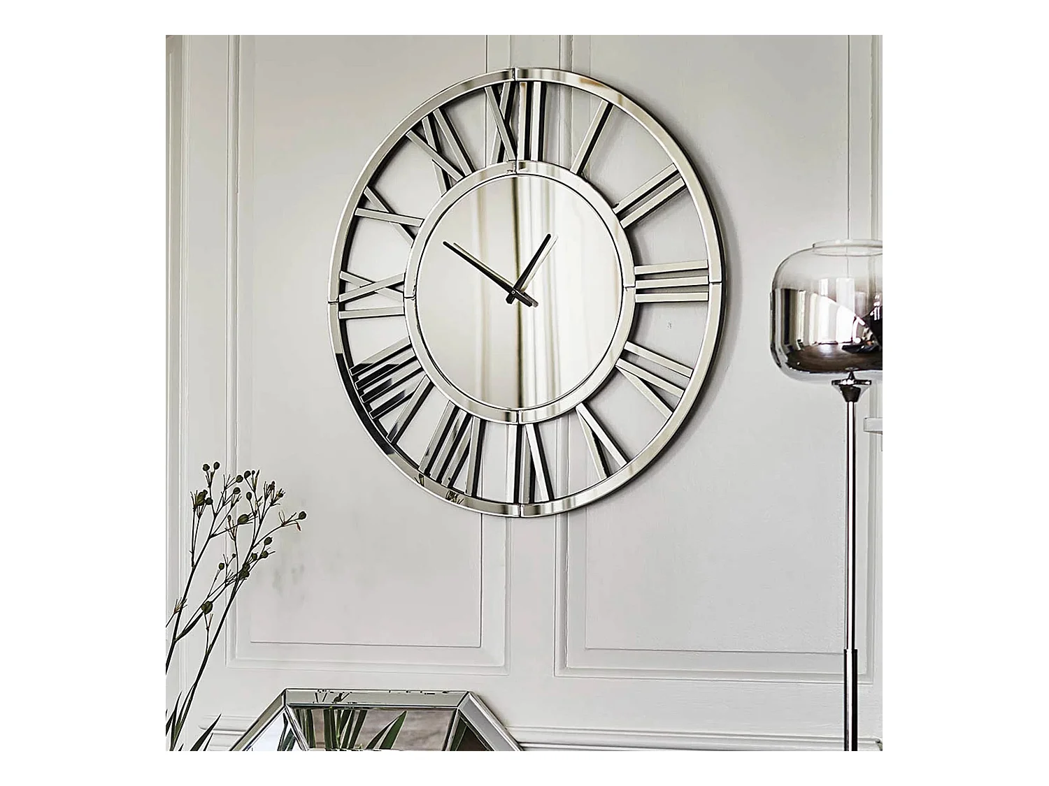 Horloge murale ronde moderne et élégante, finition verre, acrylique et MDF, argenté (60x3.4x60 cm)