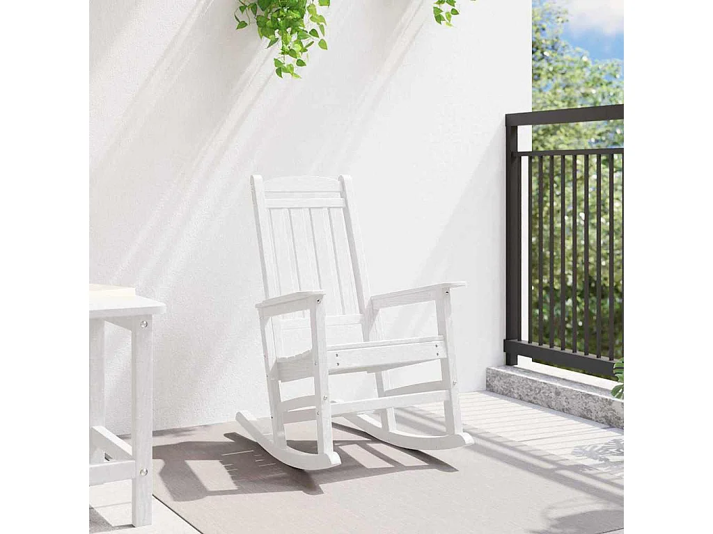Weißer Gartenschaukelstuhl 70 x 92 x 108 cm Kunststoff