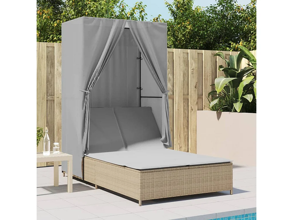 Chaise longue doble con techo y cortinas de resina tejida beige