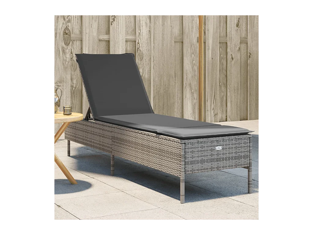 Chaise longue con cojín de mimbre de resina gris
