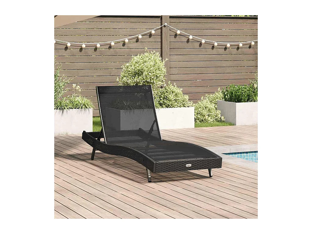 Chaise longue noire en polyrotin et textilène