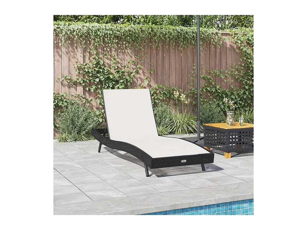 Sillón individual en blanco y negro de 70 x 197 x 82 cm