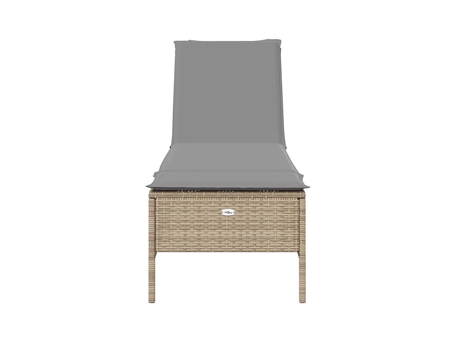 Chaise longue met beige hars rieten kussen