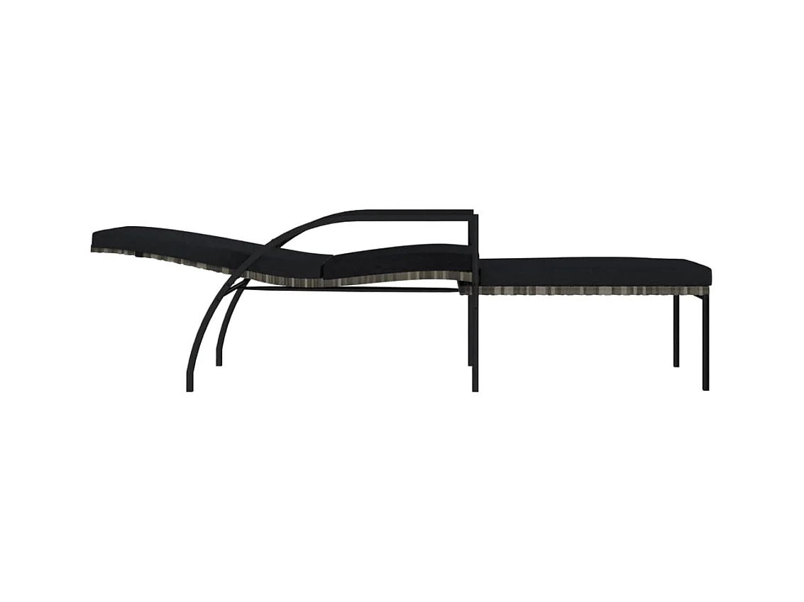 stuks grijze rotan loungestoelen met voetenbank