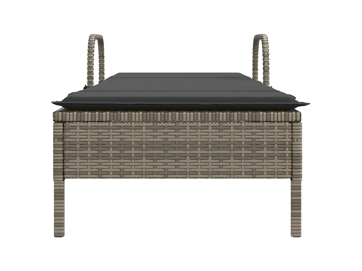 Chaise longue met wielen en grijs geweven harskussen