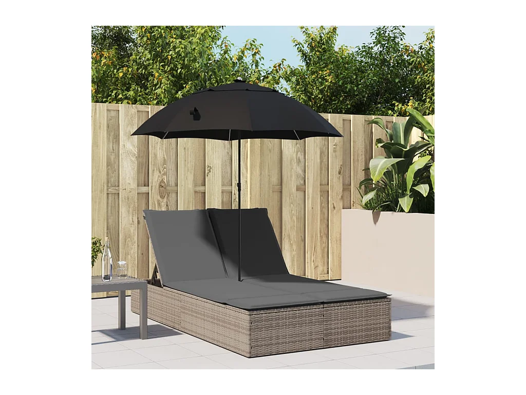 Chaise longue doble con cojines y sombrilla de resina tejida gris