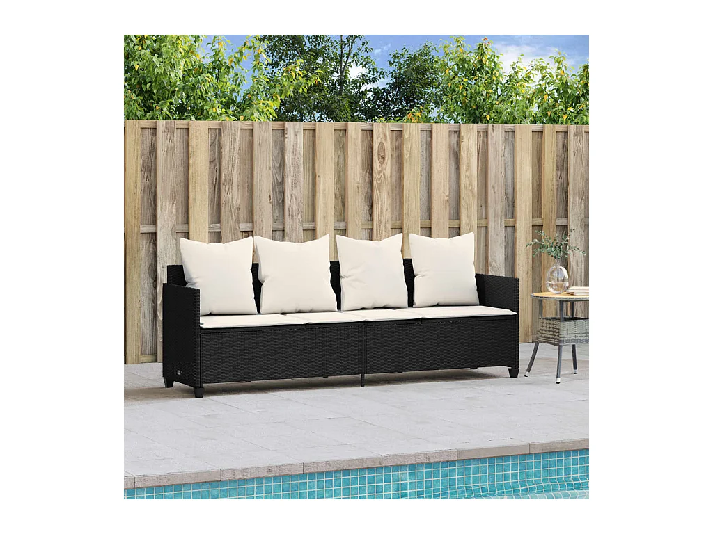 Chaise longue met zwarte kunsthars rieten kussens