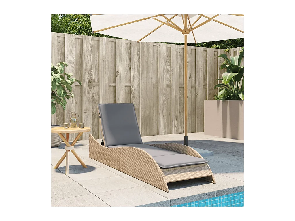 Chaise longue met beige kussen 60x205x73 cm geweven hars