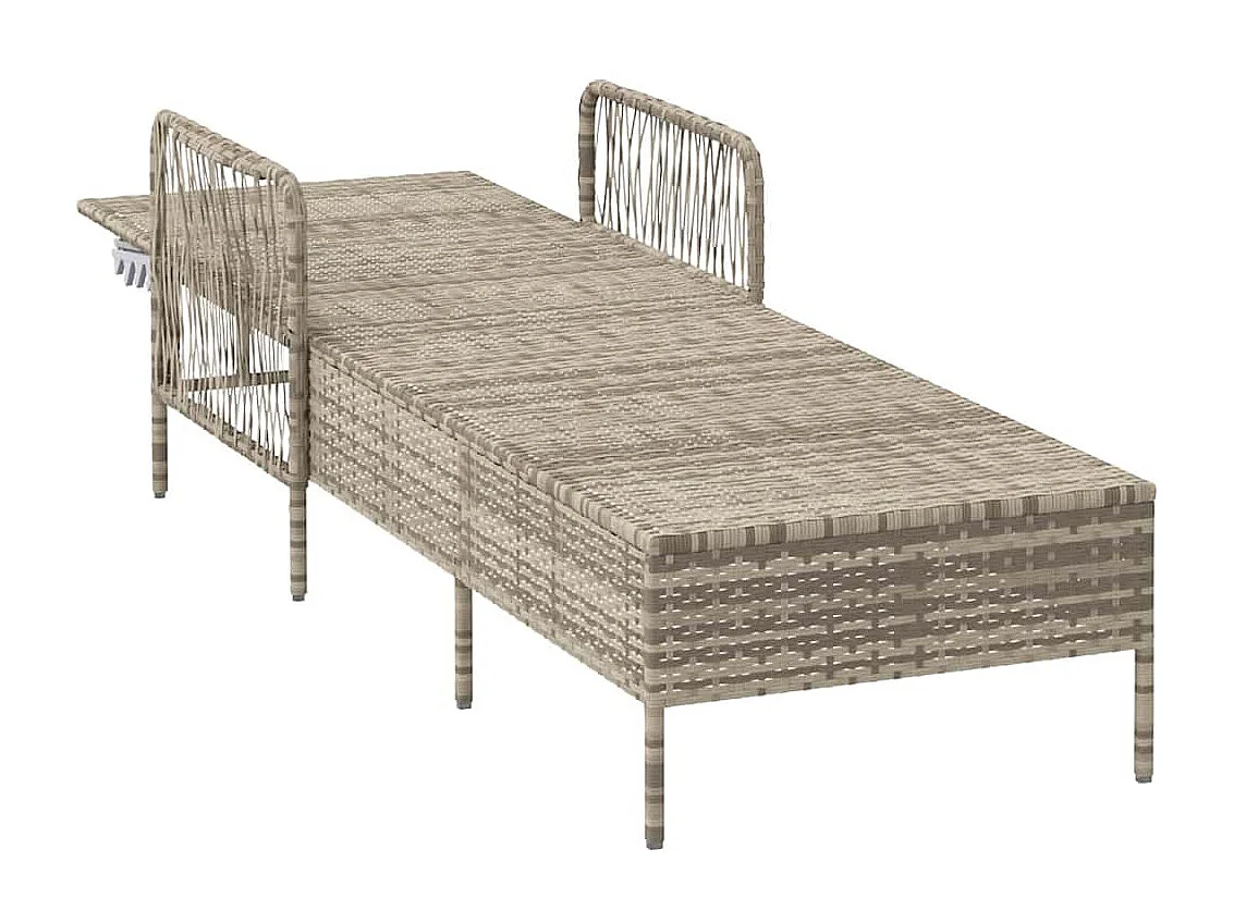 Chaise longue avec coussin gris en poly rattan.