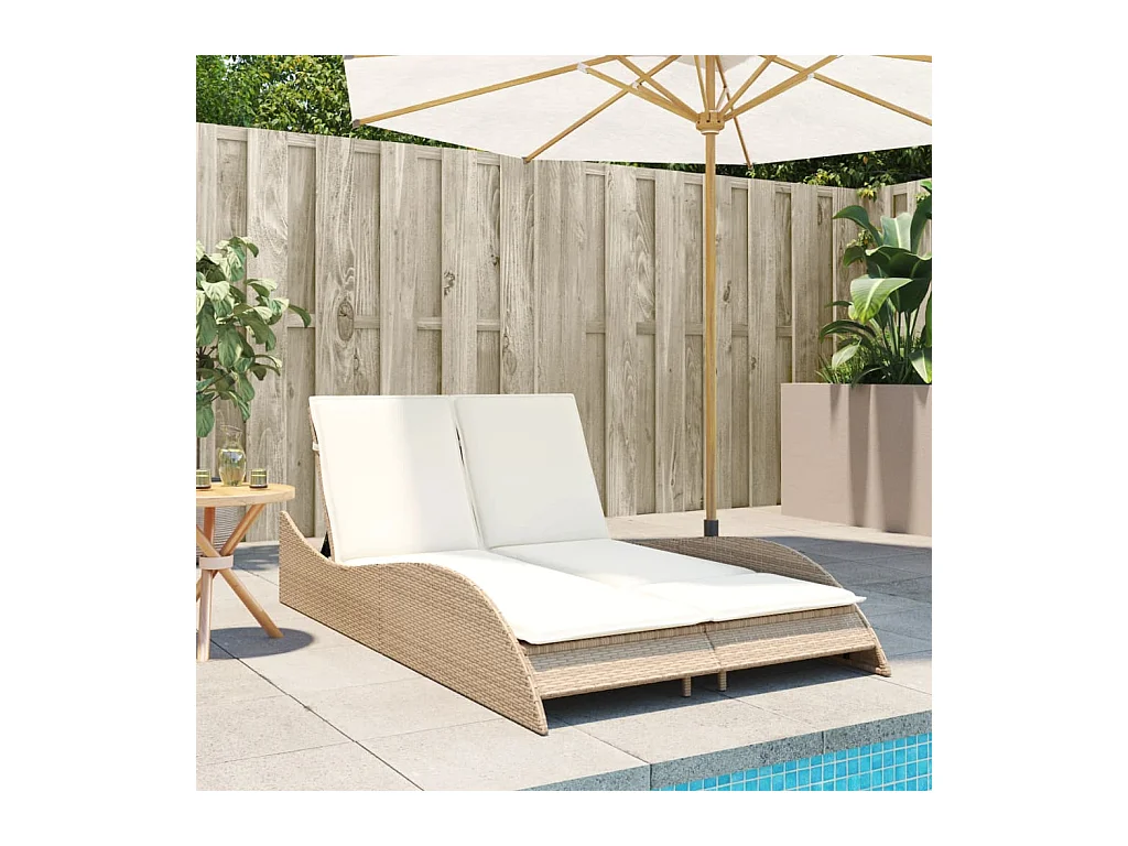 Chaise longue met beige kussens 114x205x73 cm geweven hars