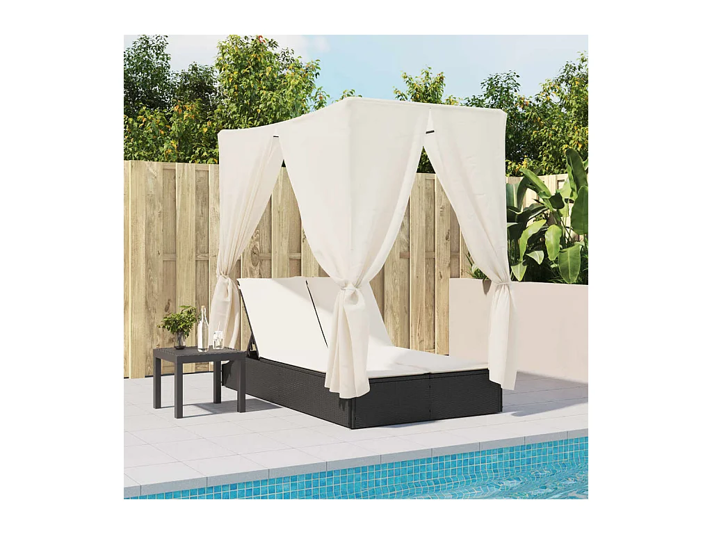 Doppelte Chaiselongue mit Dach und schwarzen Vorhängen aus gewebtem Harz