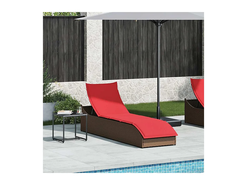 Poltrona pieghevole con cuscino contenitore marrone in resina intrecciata