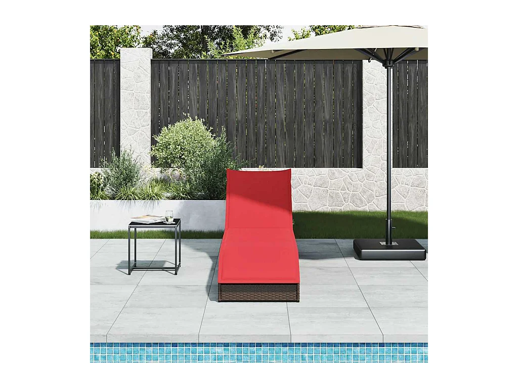 Poltrona pieghevole con cuscino contenitore marrone in resina intrecciata