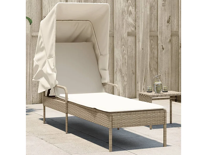 Chaise longue met beige rieten kap
