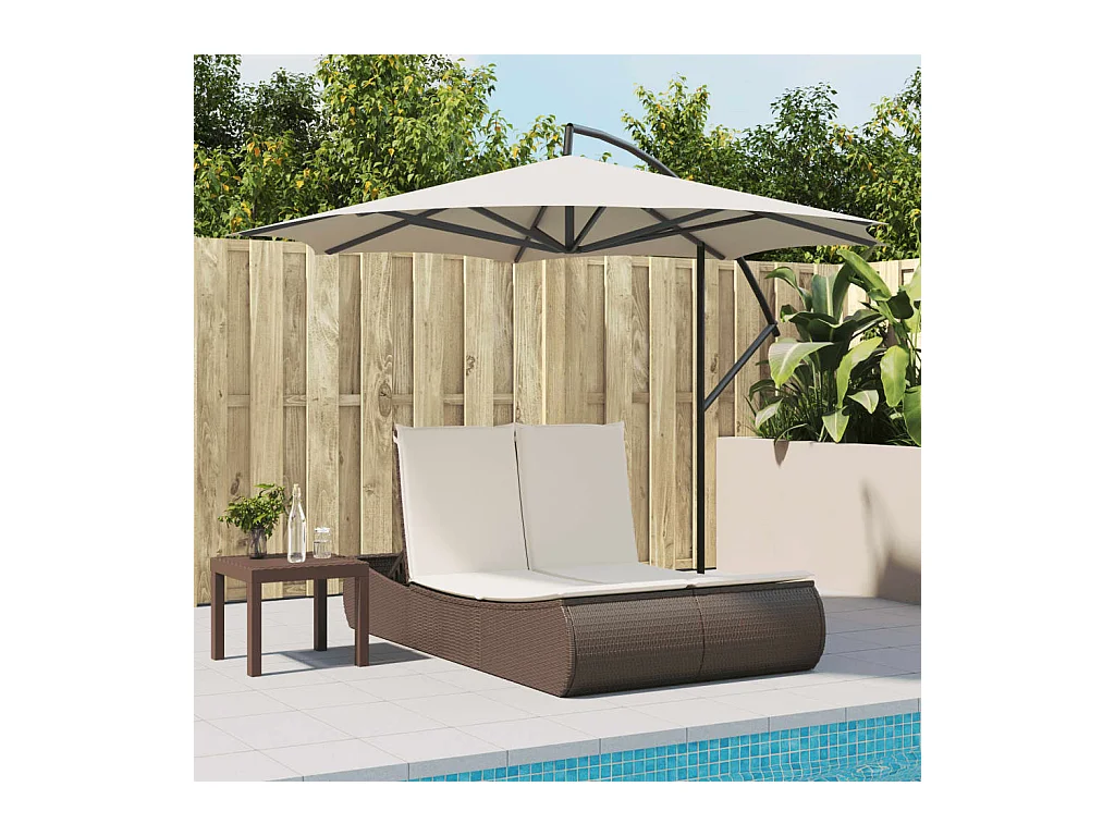 Dubbele chaise longue met bruine kunsthars rieten kussens