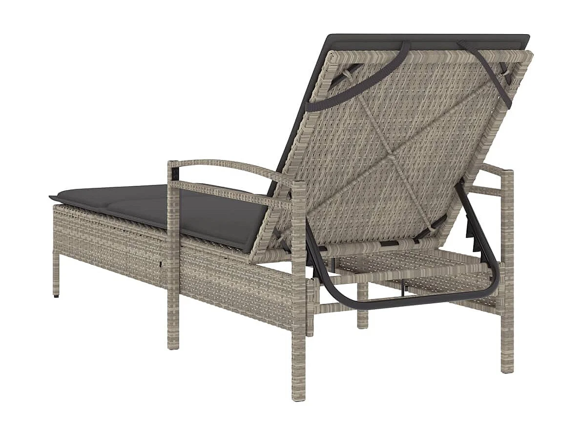 Chaise longue y cojín gris claro 63x200x81 cm resina tejida