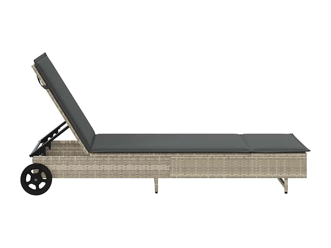 Chaise longue avec roues et coussins gris clair résine tressée
