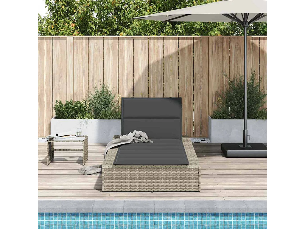 Transat avec coussin flottant gris clair résine tressée