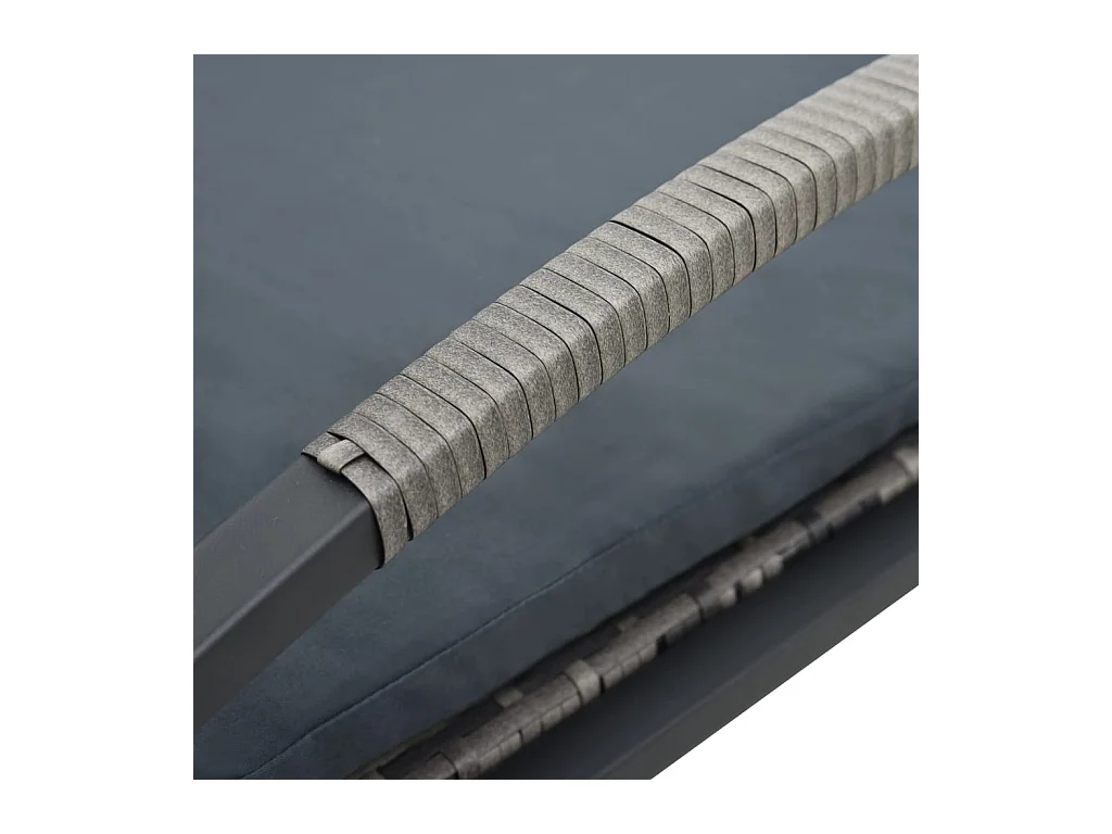 Antraciet rieten stoelen met tafel