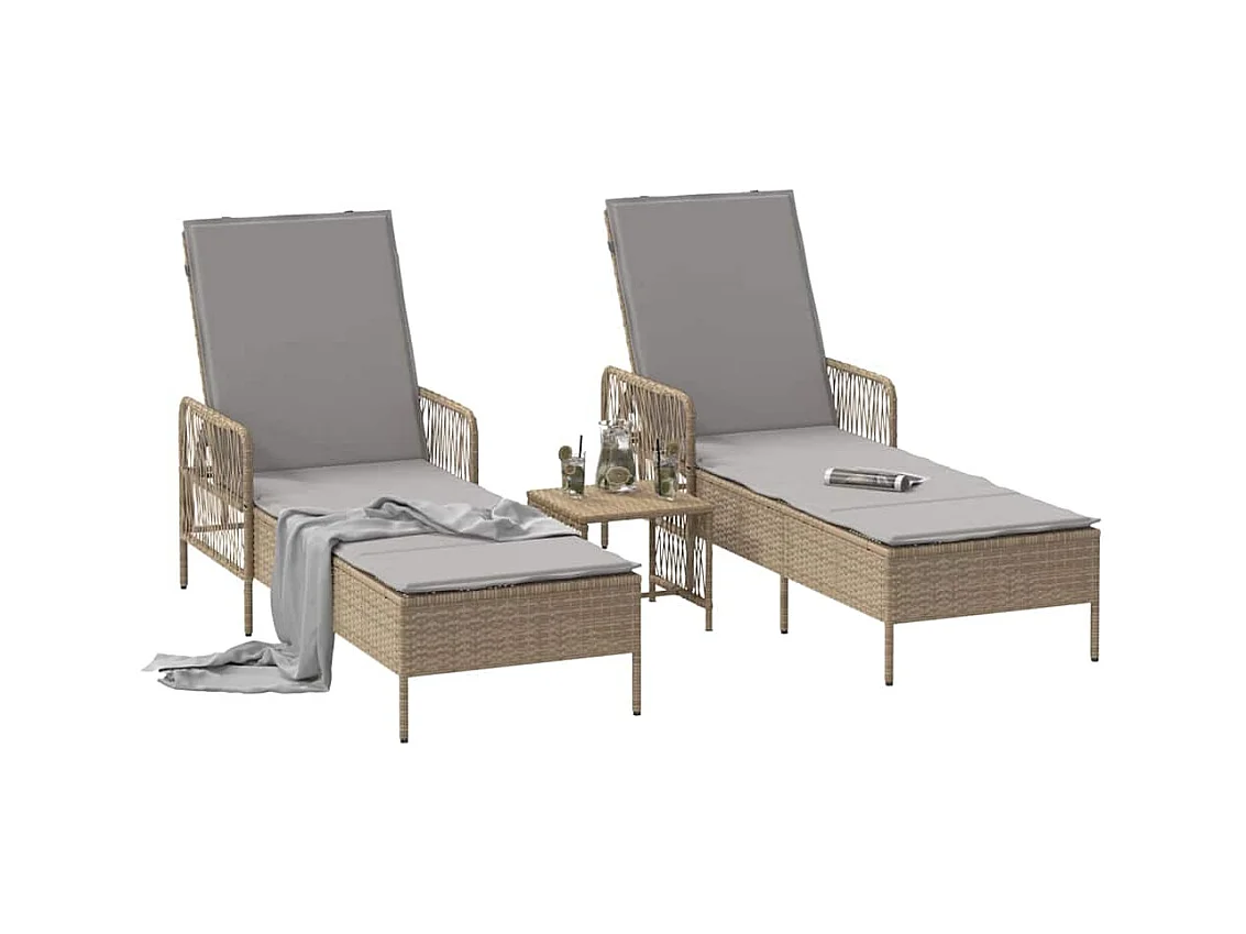 Fauteuils de jardin - 2 pièces avec coussins et table en poly rattan beige.