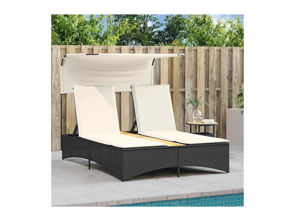 Dubbele chaise longue met zonnescherm en zwarte rieten kussens