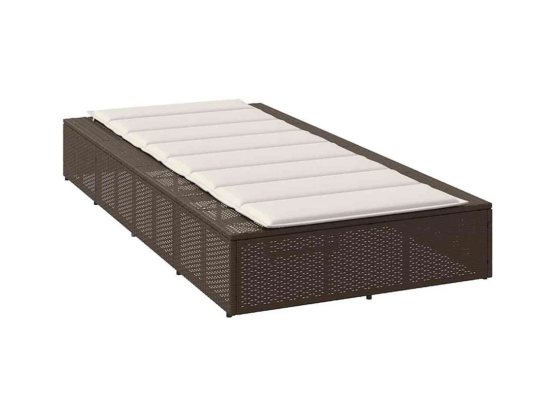 Liegestuhl mit schwimmendem braunem Harzgeflechtkissen