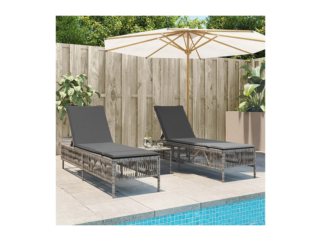 Conjunto de 2 tumbonas con mesa de mimbre de resina gris