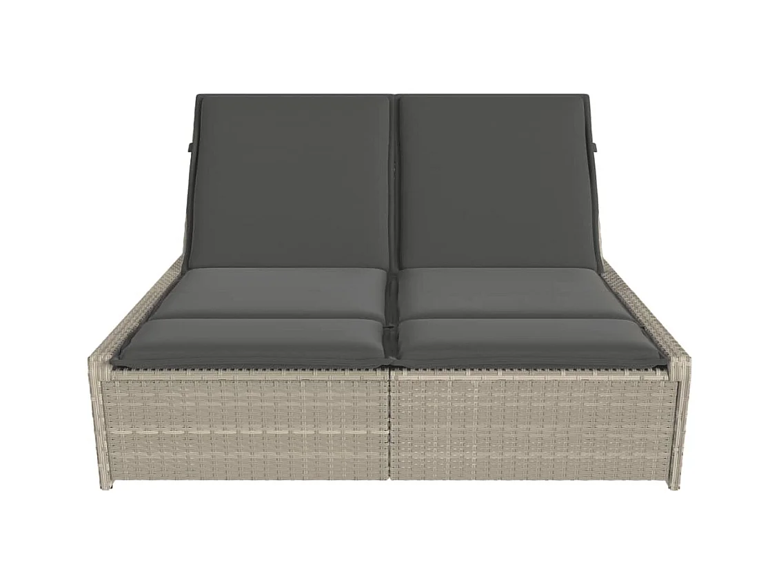 Dubbele chaise longue met lichtgrijze kussens van geweven hars