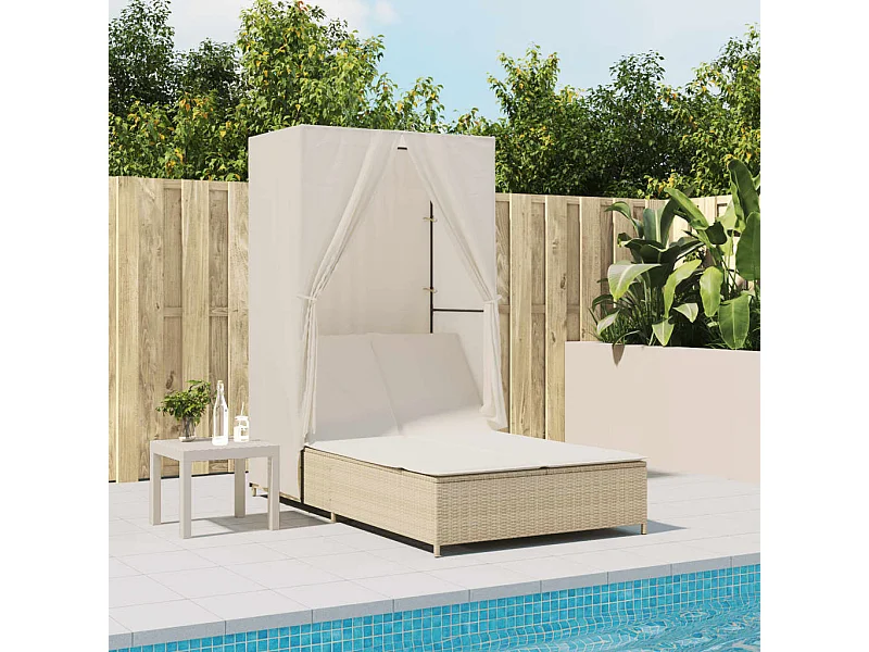 Dubbele chaise longue met dak en beige geweven harsgordijnen
