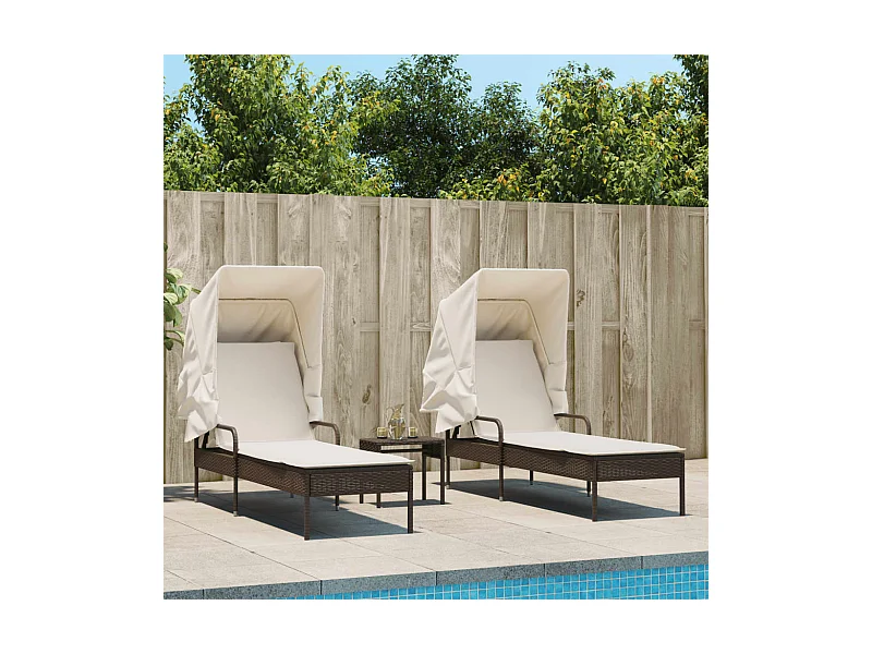 Set van 2 ligstoelen met luifels en tafel in bruin polyrotan