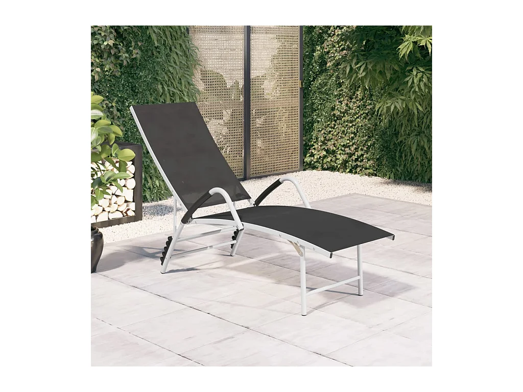 Chaise longue van textileen en zwart aluminium