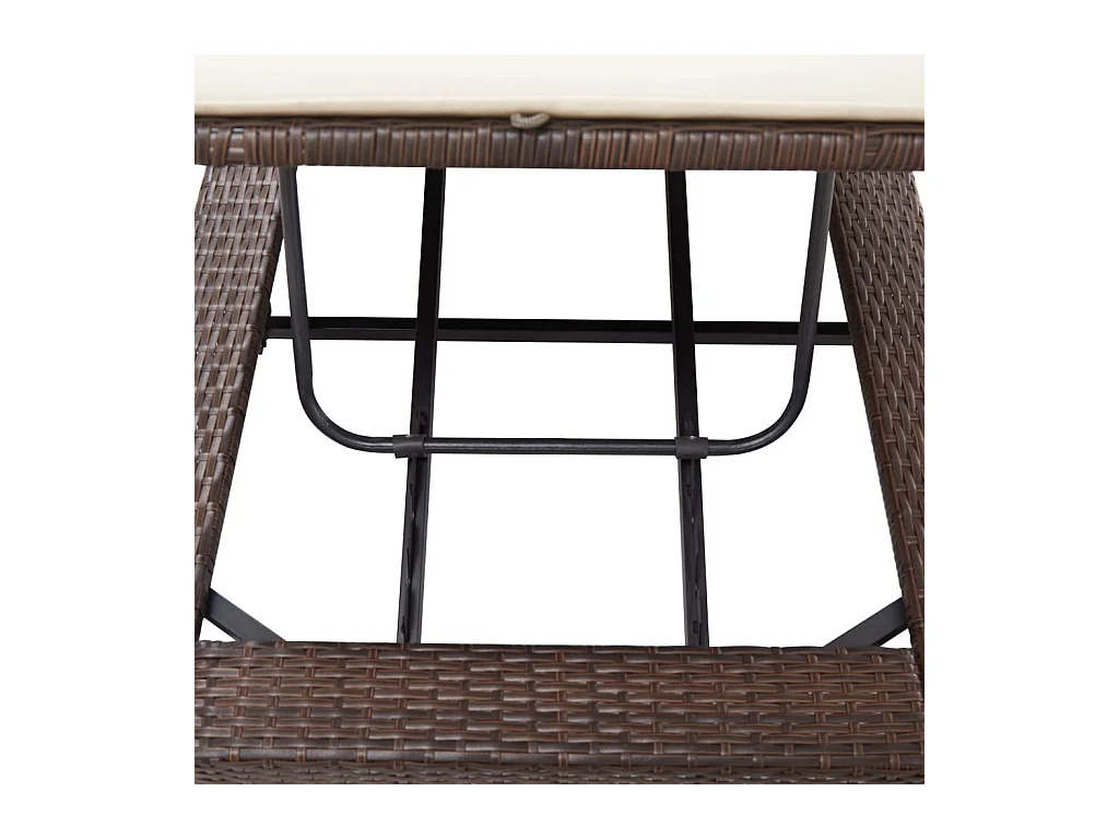 Sedia a sdraio con cuscino marrone in resina intrecciata