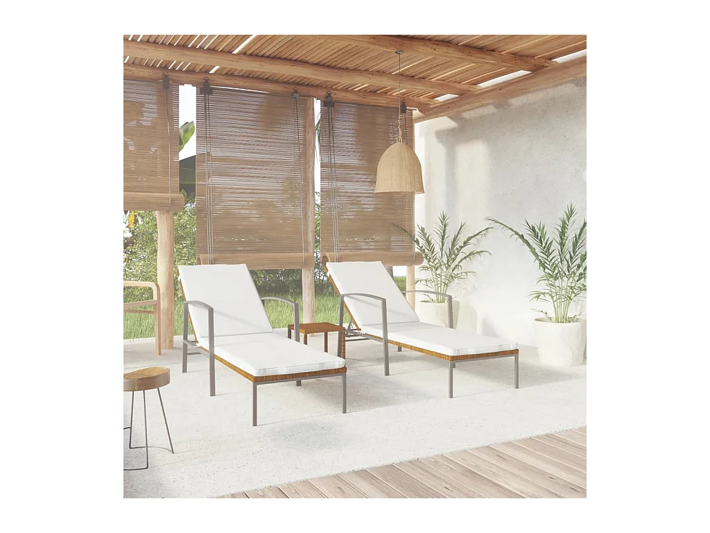 Set van 2 ligstoelen met tafel in bruin gevlochten hars