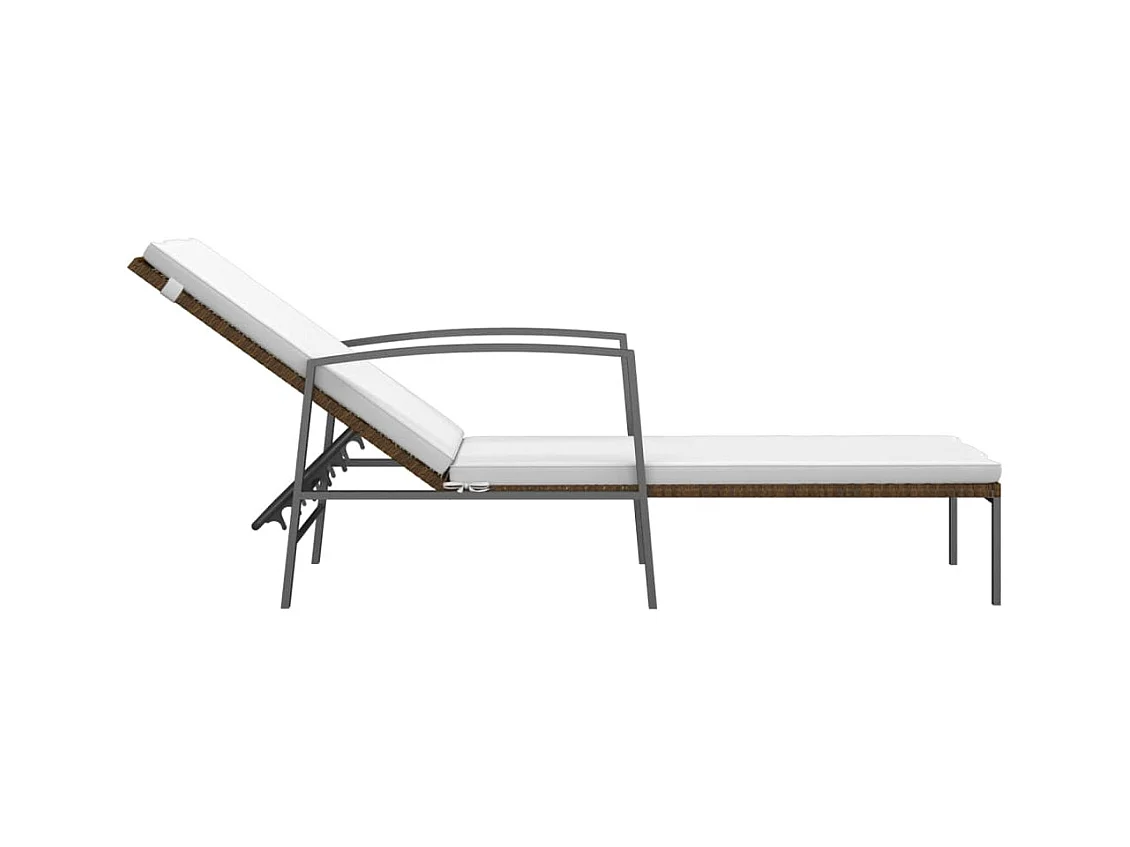 Set van 2 ligstoelen met tafel in bruin gevlochten hars