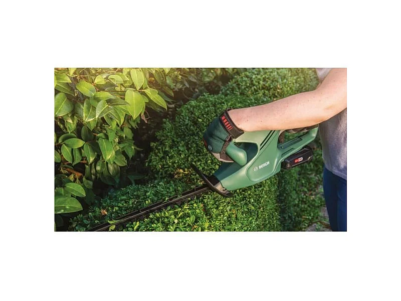 Taille-haies sans fil BOSCH - 18V EasyHedgeCut 18-45 - 2x2,0Ah