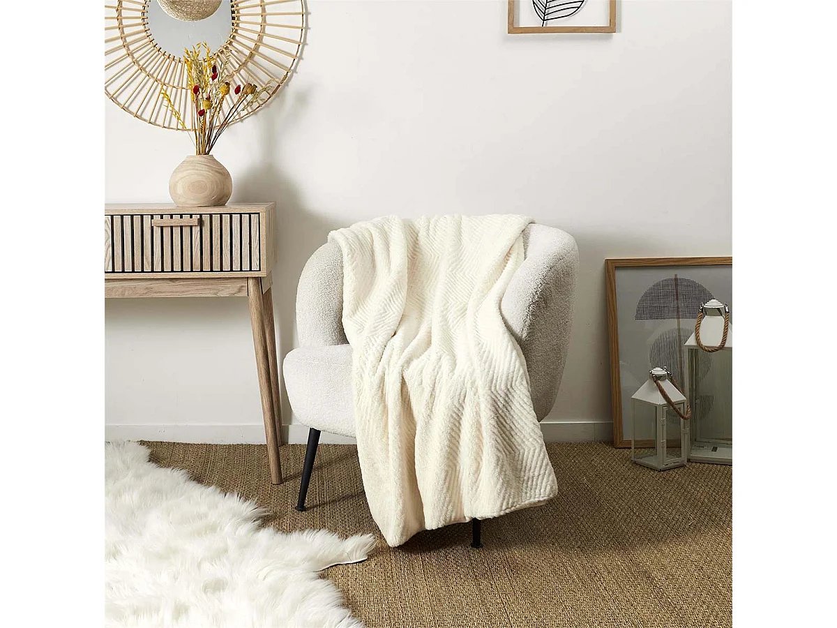 Plaid Ultra Doux 120x150cm Imitation Fourrure Blanche Motifs Géométriques - NASTY