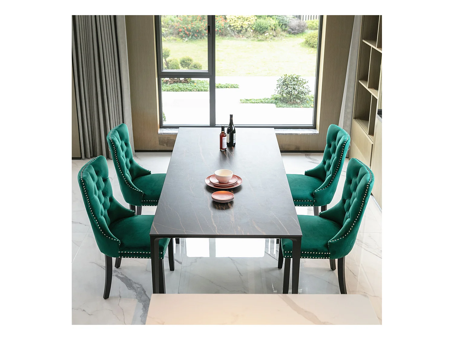 Lot de 2 chaises de salle à manger - Chaises avec dossier rembourré, pieds en bois et garniture cloutée - velours vert