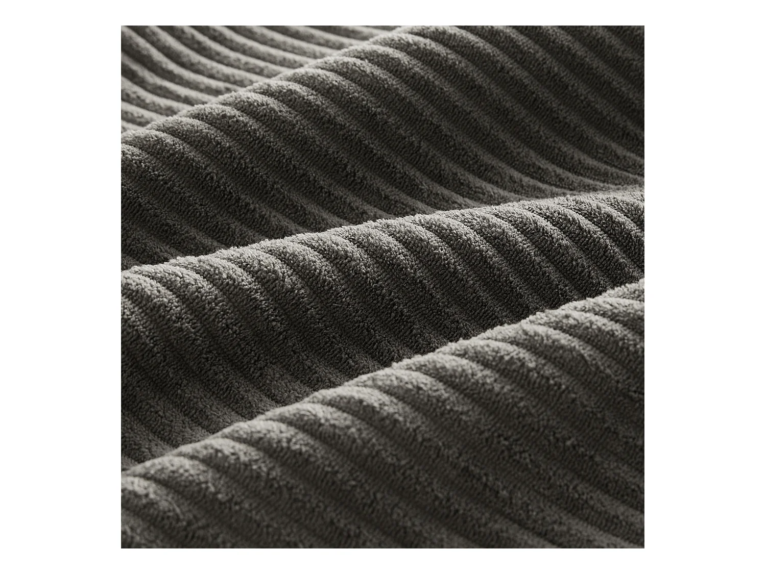 Canapé d'angle en L - 3 places - Avec repose-pieds + porte-gobelet - Chargeur USB - 2 coussins - Gris foncé