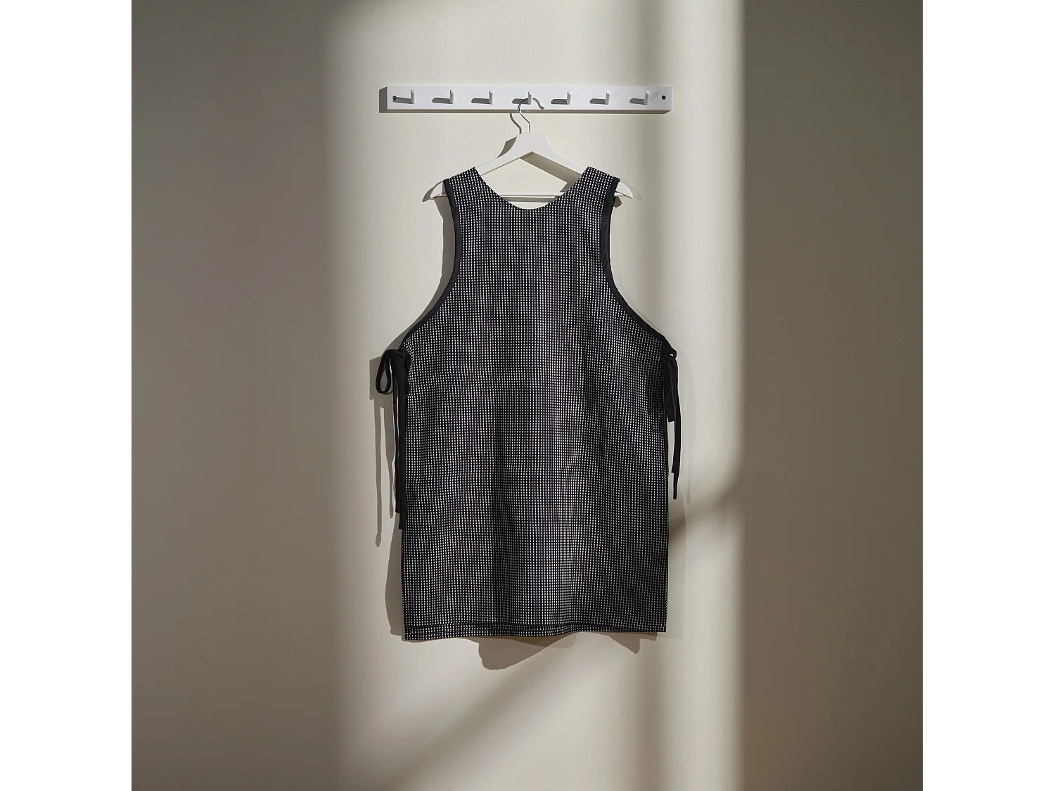 Schürze Monos Mittelschwarz 62.5x98cm