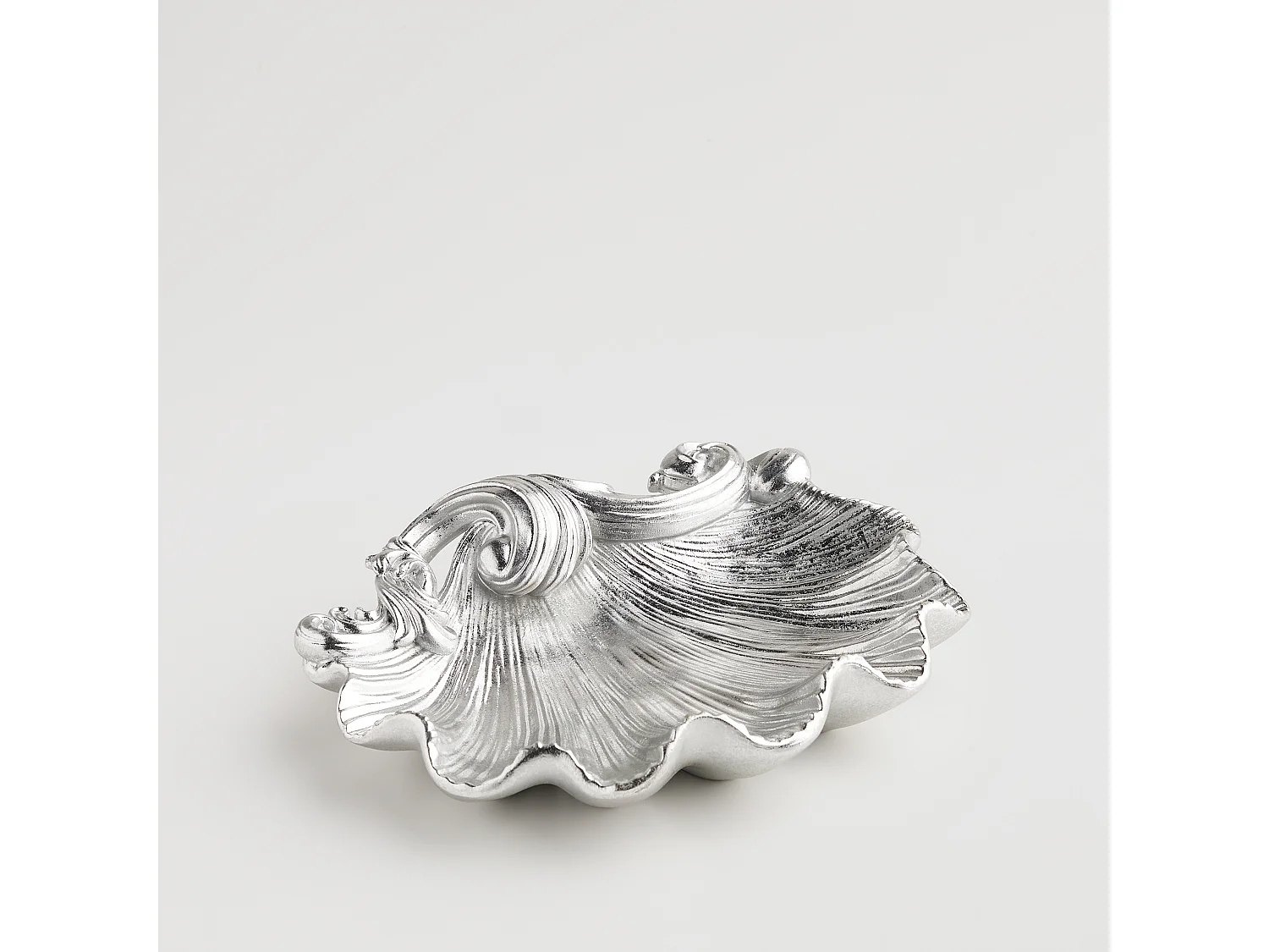 Dekorative Platte Conchiglia Mittelsilber 5.5 x 20.5 x 24