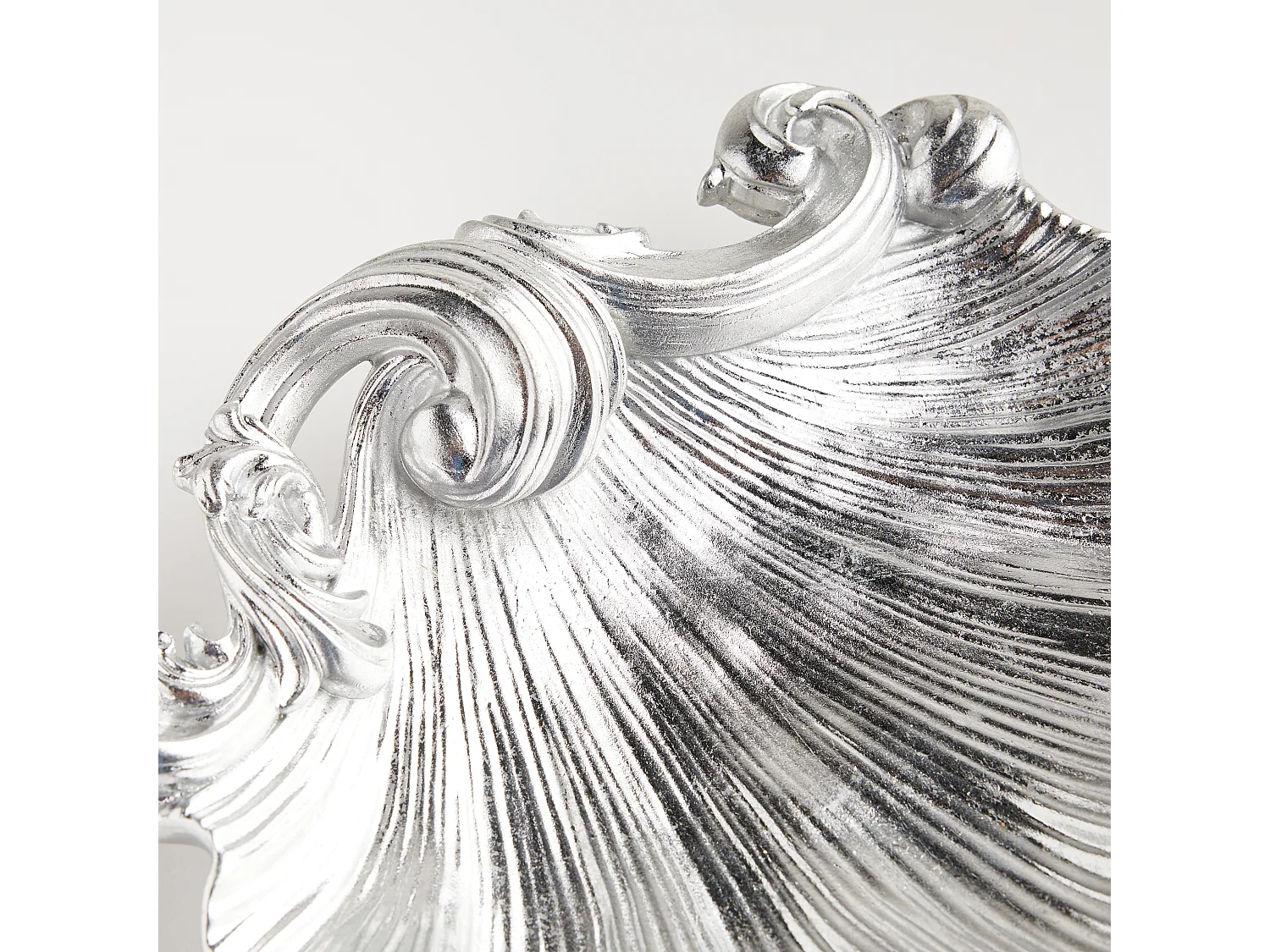 Dekorative Platte Conchiglia Mittelsilber 5.5 x 20.5 x 24