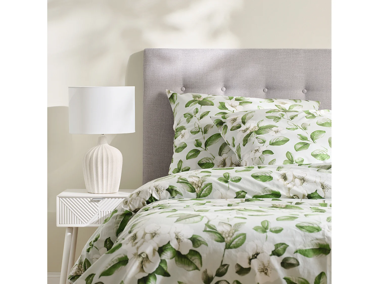 Parure de lit Cindelia gris clair coton 200x220