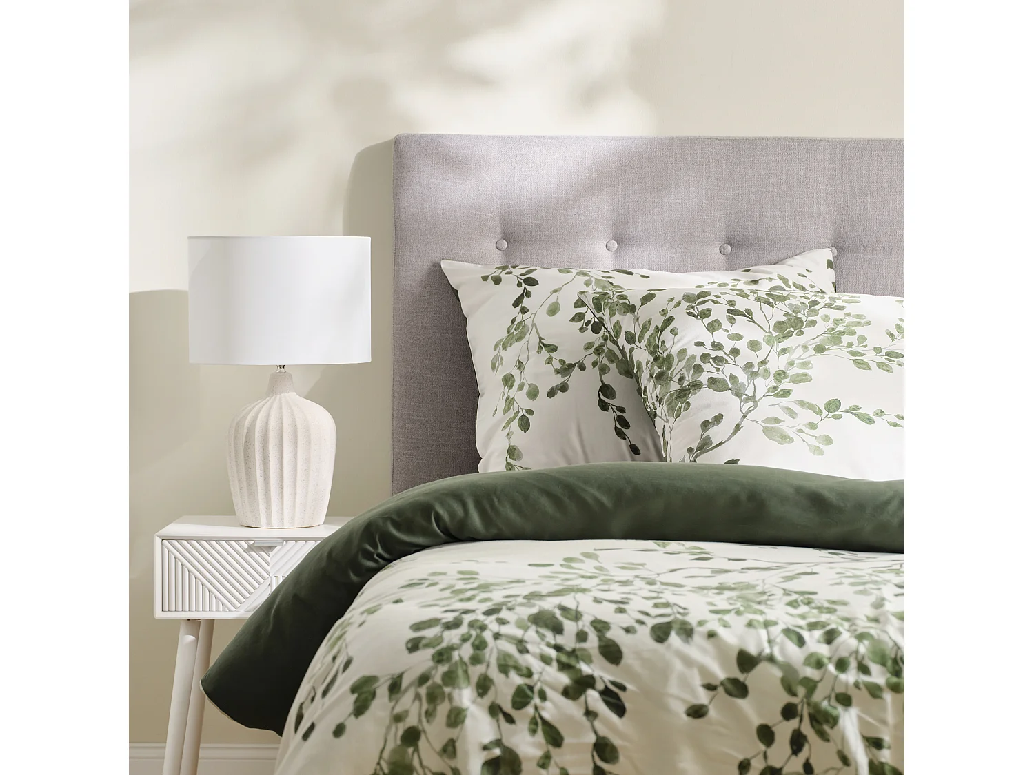 Parure de lit Oliveria écru moyen satin de coton 200 x 220