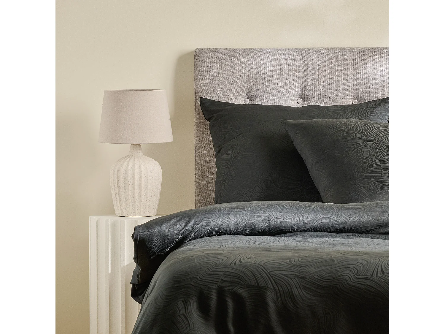 Parure de lit Linno Noir Moyen Jacquard 200x220