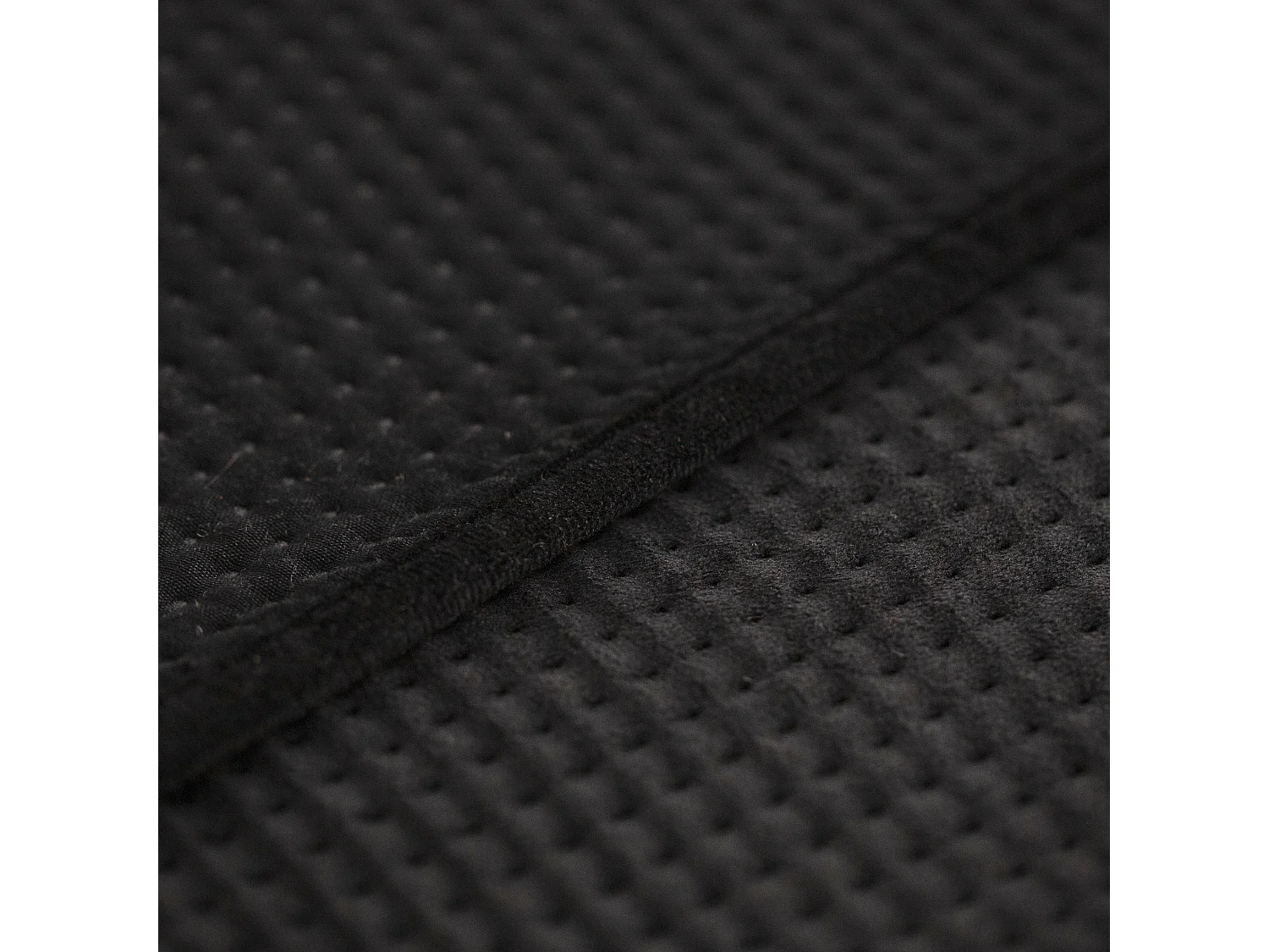 Couvre-lit Pontoso Noir Polyester 240x260