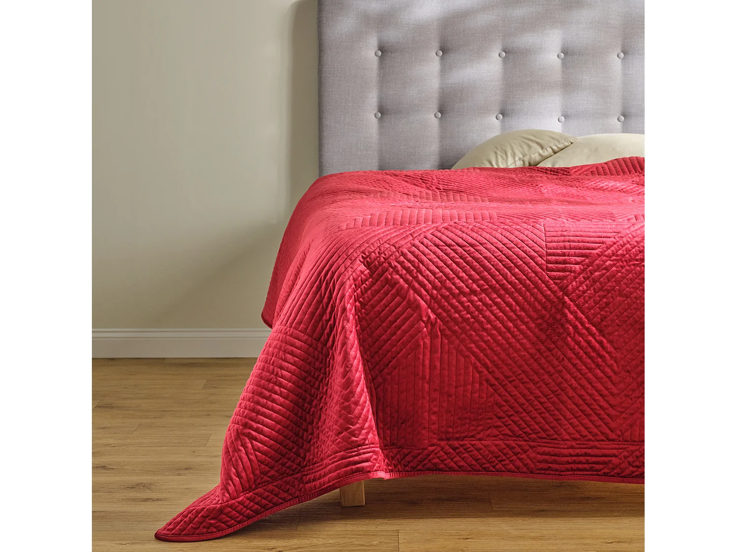 Tagesdecke Minister mittelrot 200 x 220