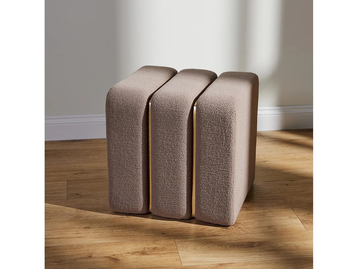 Hocker Mokani hellbraun 40 x 40 cm