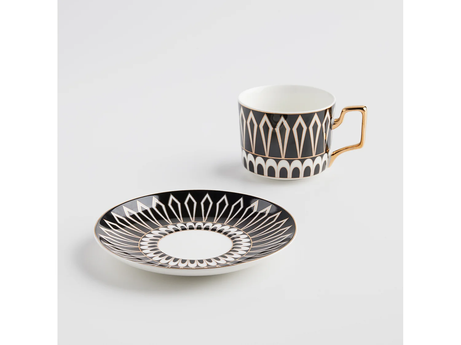 Tasse Avec Soucoupe Decoria Noir Moyen 220ml