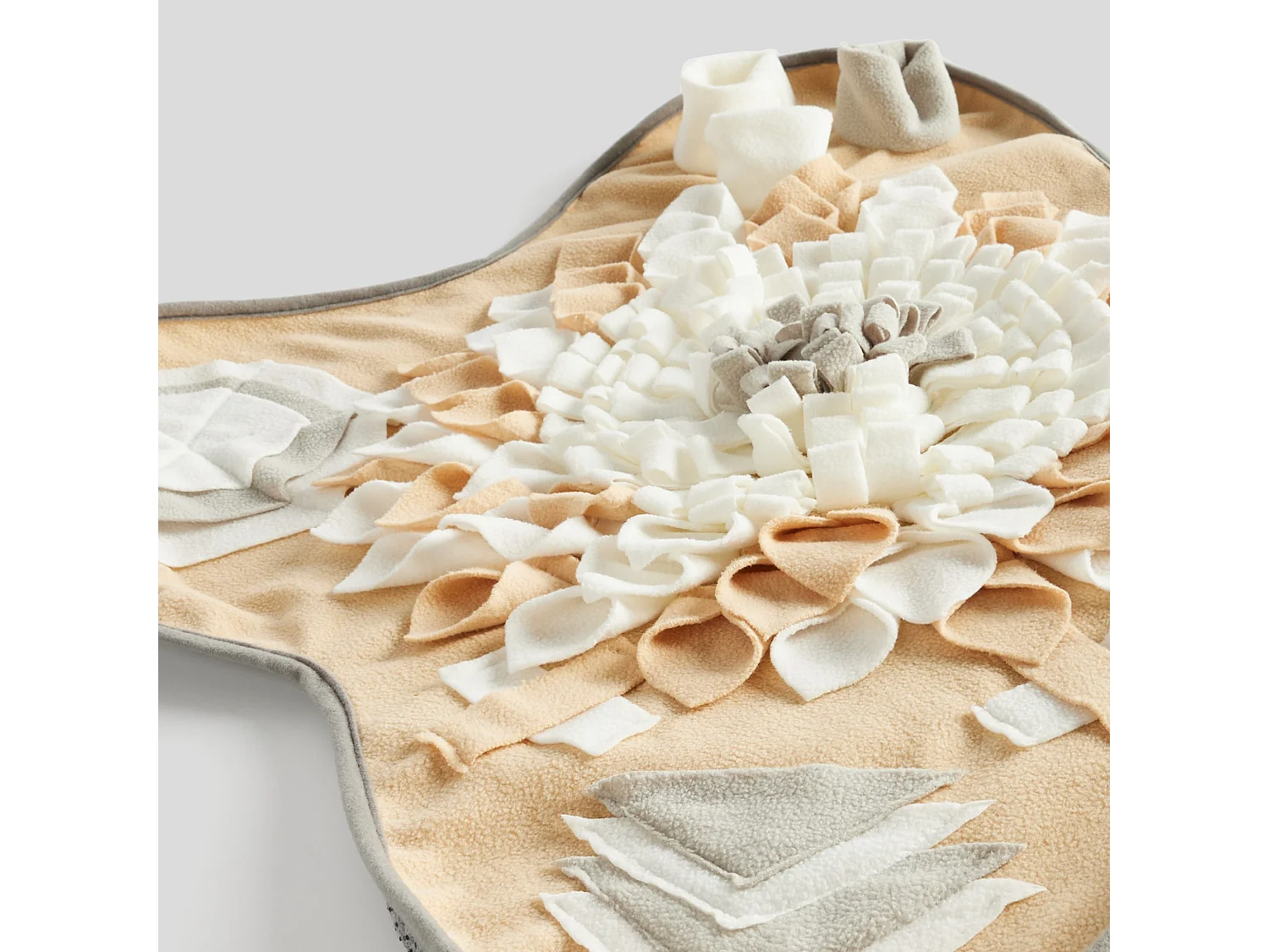 Schnüffelmatte Trono, mittleres Beige, 67 x 67 cm