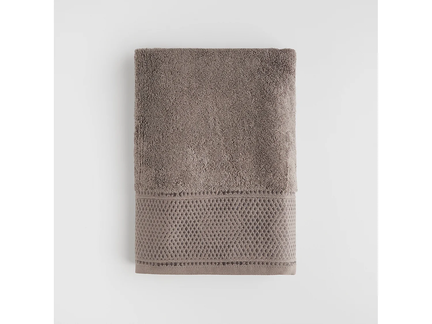 Serviette en coton égyptien Destello brun foncé 70 x 130